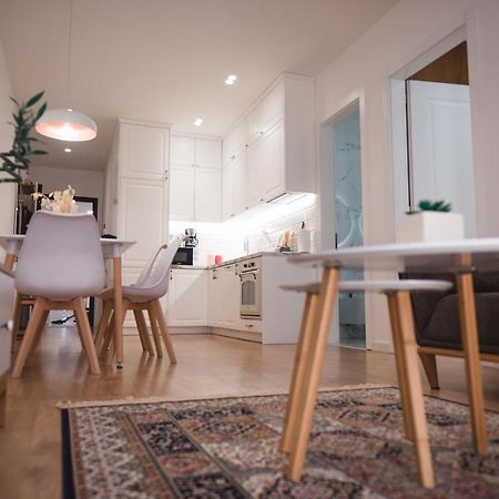 Tam Skanderbeg Square City Center Apartment No4 Tiranë Eksteriør bilde